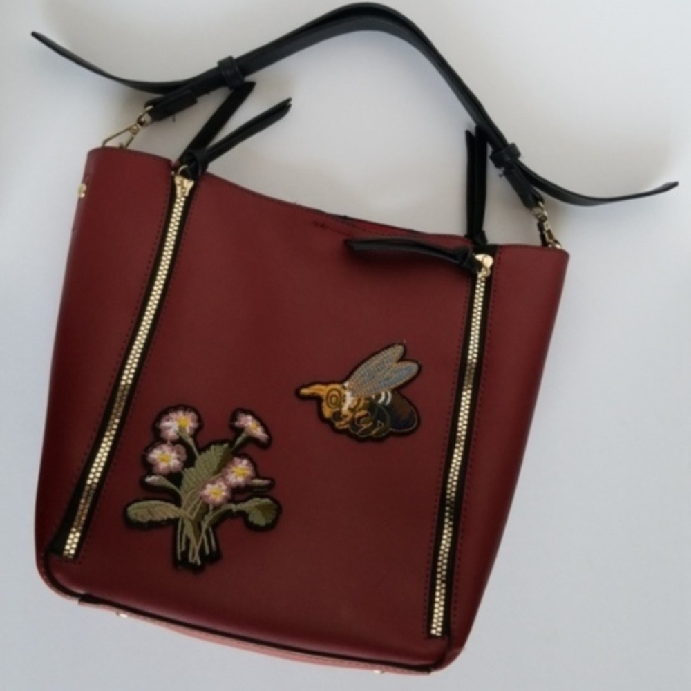 Burgundy Bumble Bee Flower Patch Zipper Purse